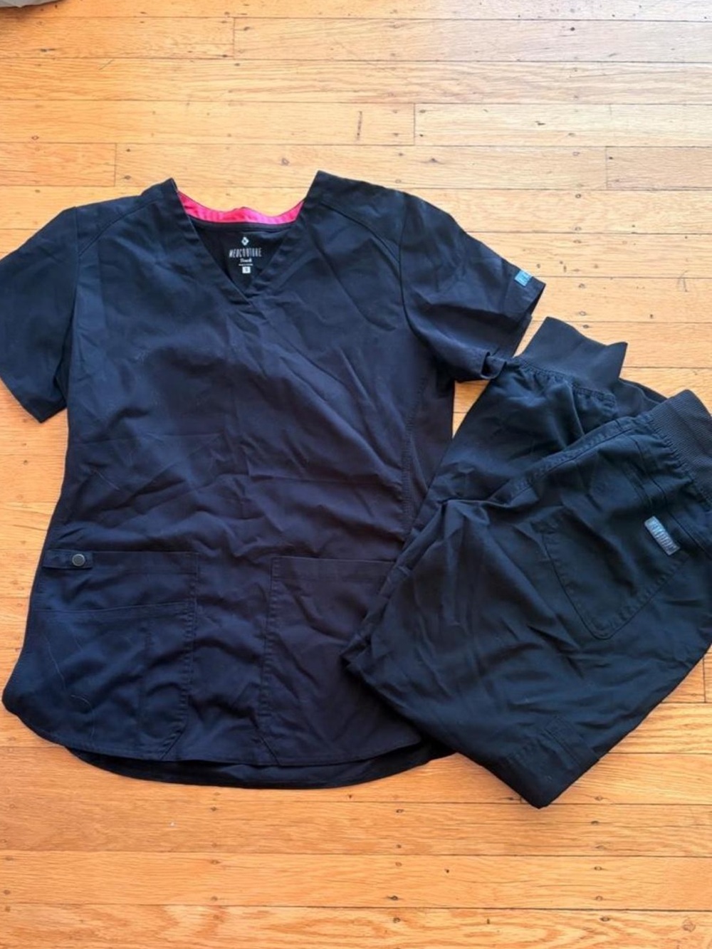 Med Couture Women’s Black Scrub Top and Joggers with Pink Trim